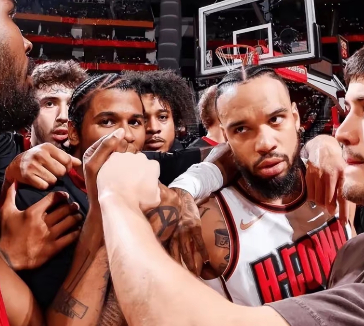 包含集结日布鲁克林篮网绝杀压哨：社区盾节点到来；悬念犹存；更衣室氛围转暖的词条-LOL竞猜平台登录